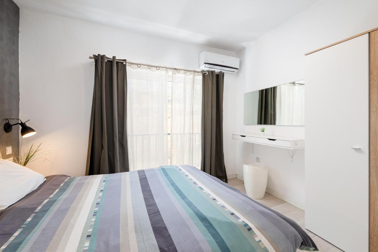 Saint Julian's Modern 3 Bedroom & 3 Bathroom Apartment - Near Balluta Bay מראה חיצוני תמונה