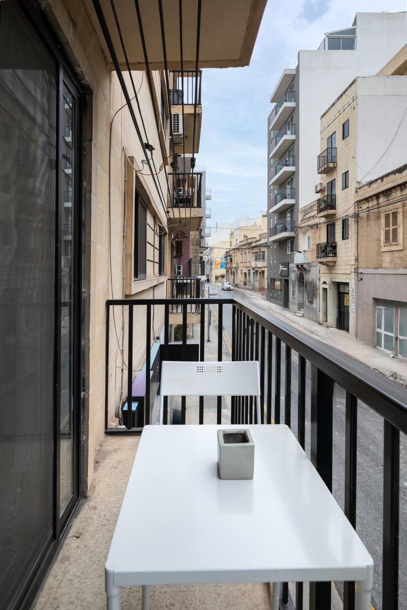 Saint Julian's Modern 3 Bedroom & 3 Bathroom Apartment - Near Balluta Bay מראה חיצוני תמונה