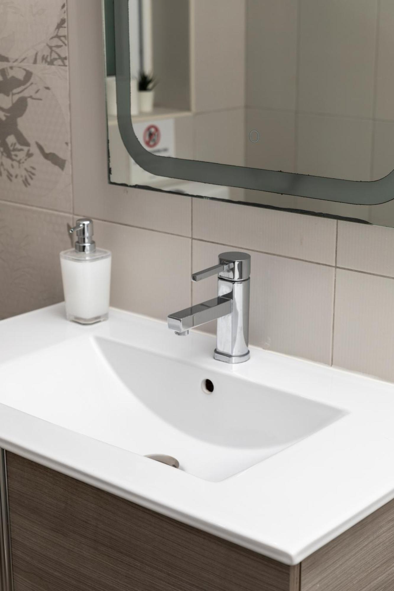 Saint Julian's Modern 3 Bedroom & 3 Bathroom Apartment - Near Balluta Bay מראה חיצוני תמונה
