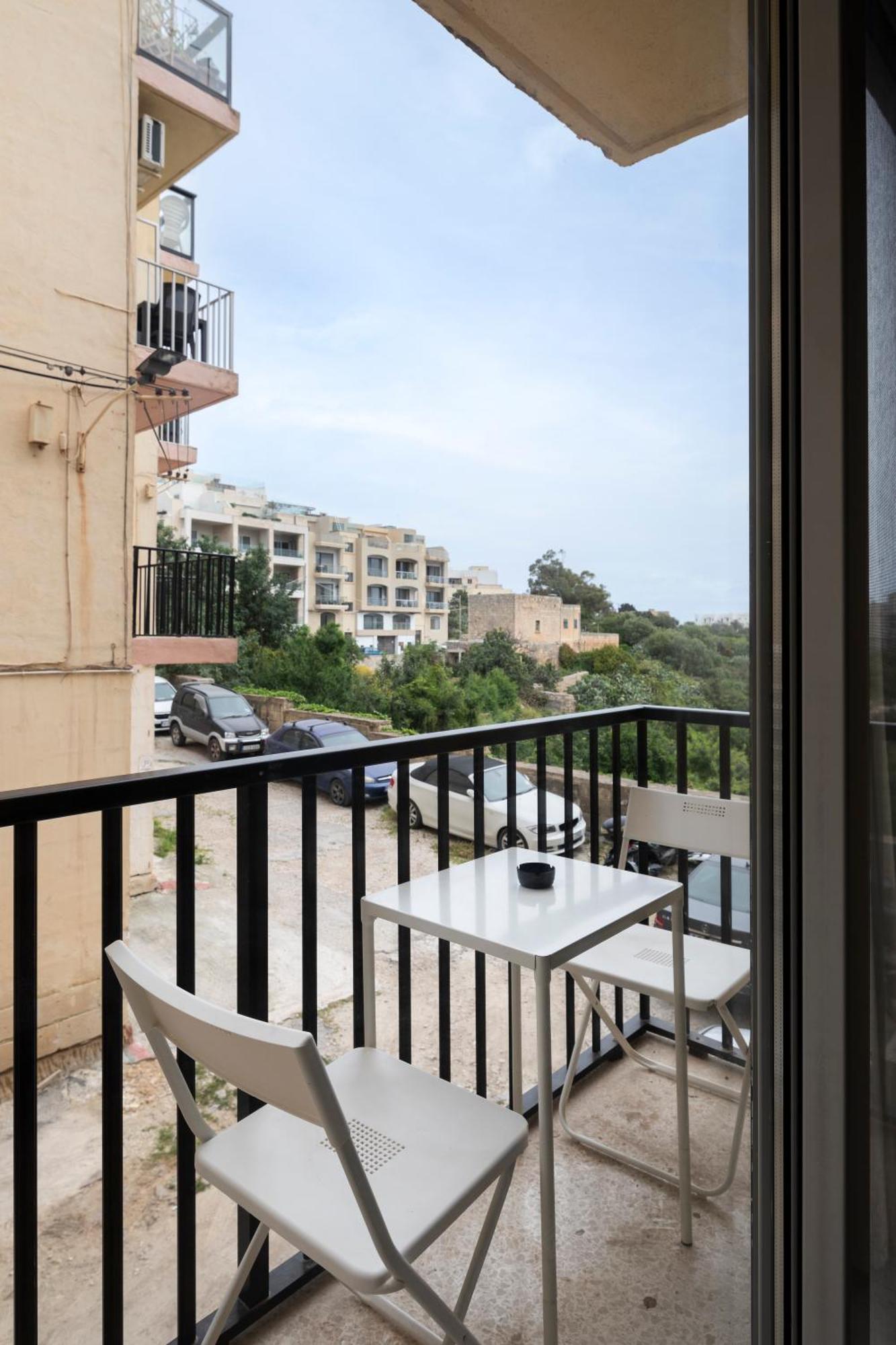Saint Julian's Modern 3 Bedroom & 3 Bathroom Apartment - Near Balluta Bay מראה חיצוני תמונה